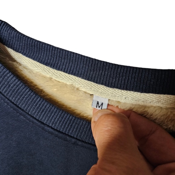 Fur Lined Navy Crew Neck Sweatshirt Men’s - Perfect Condition - Picture 3 of 5